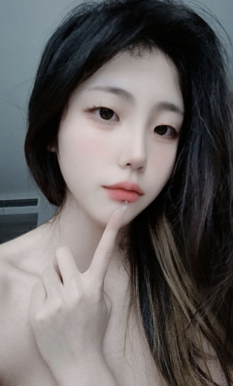欧美大香蕉女老师超凡绝伦,魅力绽放,国际教育精英记...高清在线观看